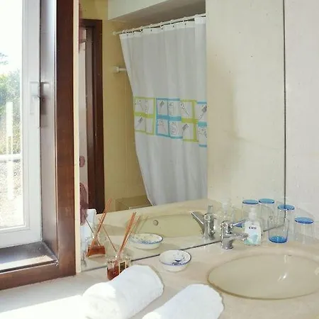 Eldeia A Wonderful 4 Bedroom A Short Stroll To The Beach Pensionat Esmoriz