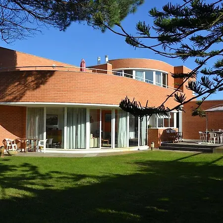 Eldeia A Wonderful 4 Bedroom A Short Stroll To The Beach